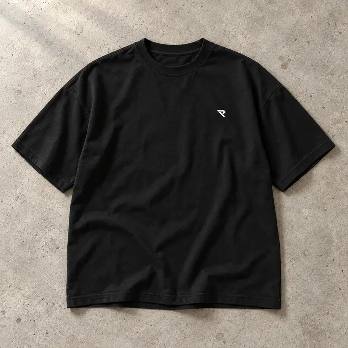 Polo negro de la colección RYVKOR